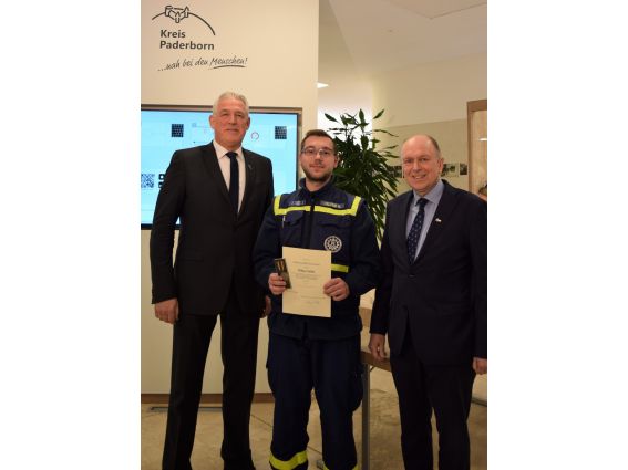 THW-Einsatzkräfte erhalten Bundesflutmedaille - Fluthilfe 2021 © Kreis Paderborn
